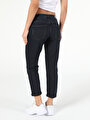 thumb-Afficher les détails de 893 Julia Pantalon Denim Tapered Leg  En  Boyfriend Fit Femme