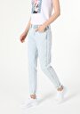 thumb-Afficher les détails de 893 Julia Pantalon Denim Tapered Leg  En  Boyfriend Fit Femme