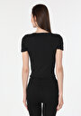 thumb-Afficher les détails de T-shirt À Manches Courtes Noir   Femme