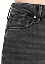 thumb-Afficher les détails de 792 Mila Pantalon Noir Slim Straight Leg  En  Regular Fit Femme