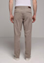 thumb-Afficher les détails de Pantalon Beige Straight Leg Medium Rise En Gabardine Slim Fit Homme