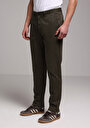 thumb-Afficher les détails de Pantalon Vert Straight Leg Medium Rise En Chino Regular Fit Homme